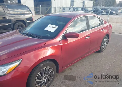 2016 Nissan Altima 2.5/2.5 S/2.5 Sl/2.5 Sr/2.5 Sv z USA, uszkodzony, nr VIN 1N4AL3AP7GN354318